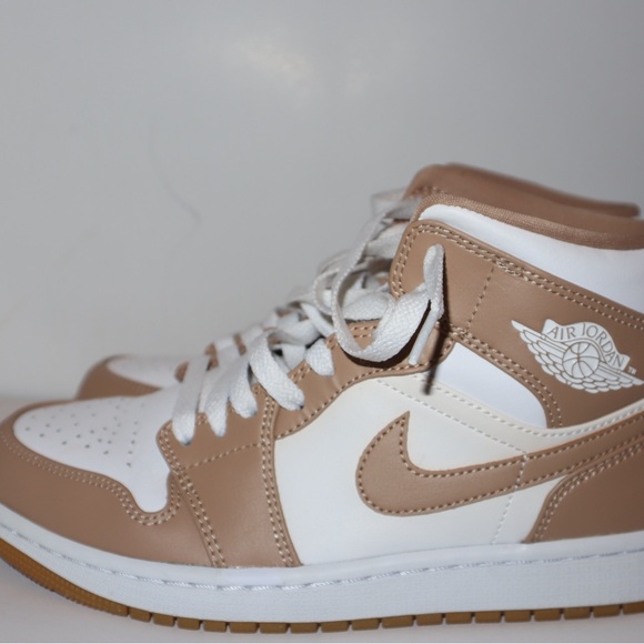 Air Jordan 1 Retro Mid Sneakers - Beige and White - Picture 4 of 7
